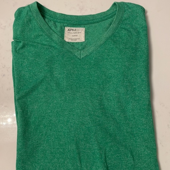 Men's green v-neck super soft t-shirt size large - Picture 6 of 8